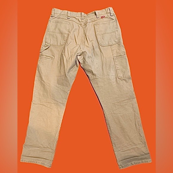 Wrangler Pants Men’s 38x34 Beige Work Relaxed Fit Straight Leg - Picture 2 of 6